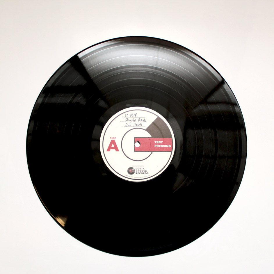 Product shots of Slingshot Dakota - Dark Hearts