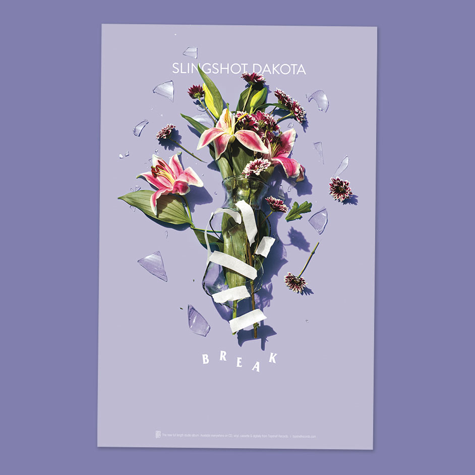 Product shots of Slingshot Dakota - Break Poster