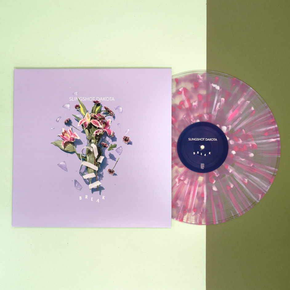 Product shots of Slingshot Dakota - Break