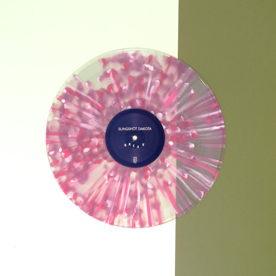 Product shots of Slingshot Dakota - Break