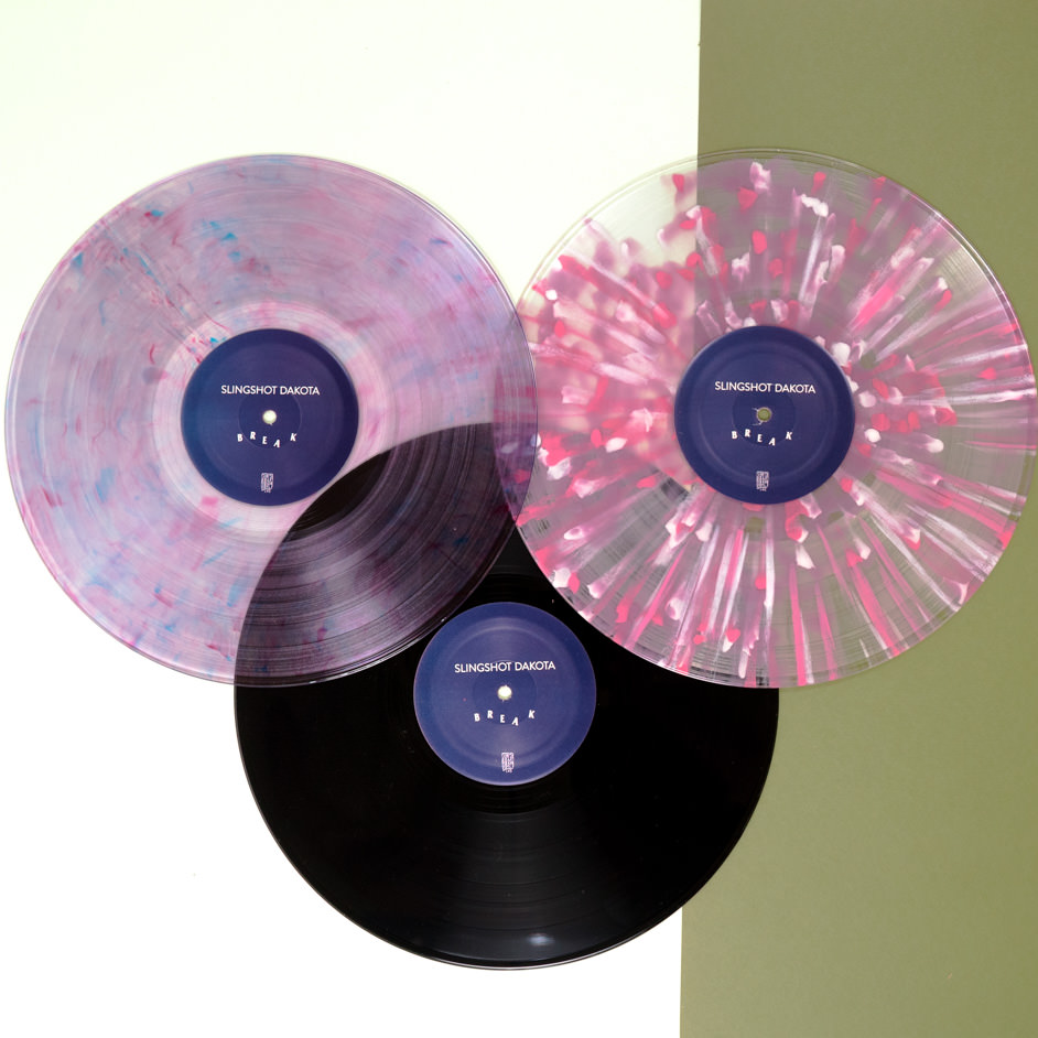 Product shots of Slingshot Dakota - Break