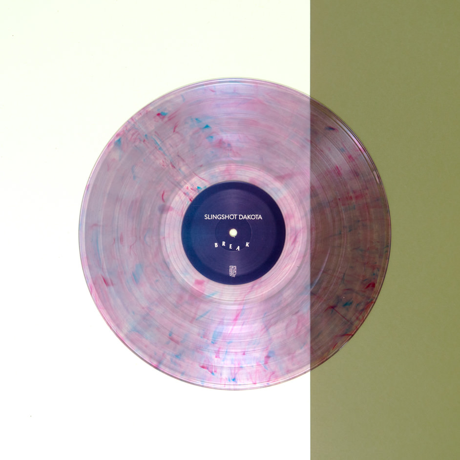 Product shots of Slingshot Dakota - Break