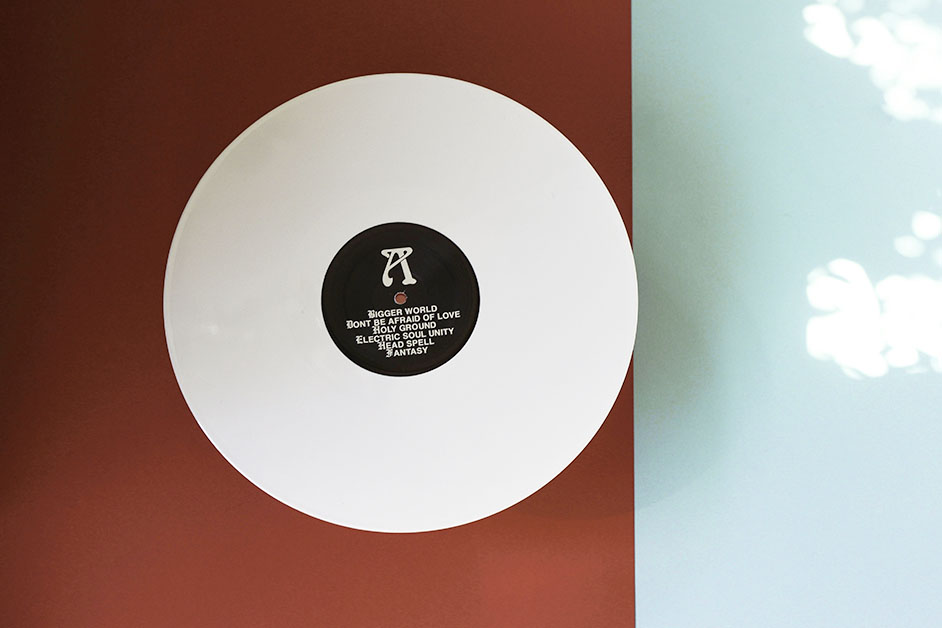 Product shots of Happy Diving - Electric Soul Unity