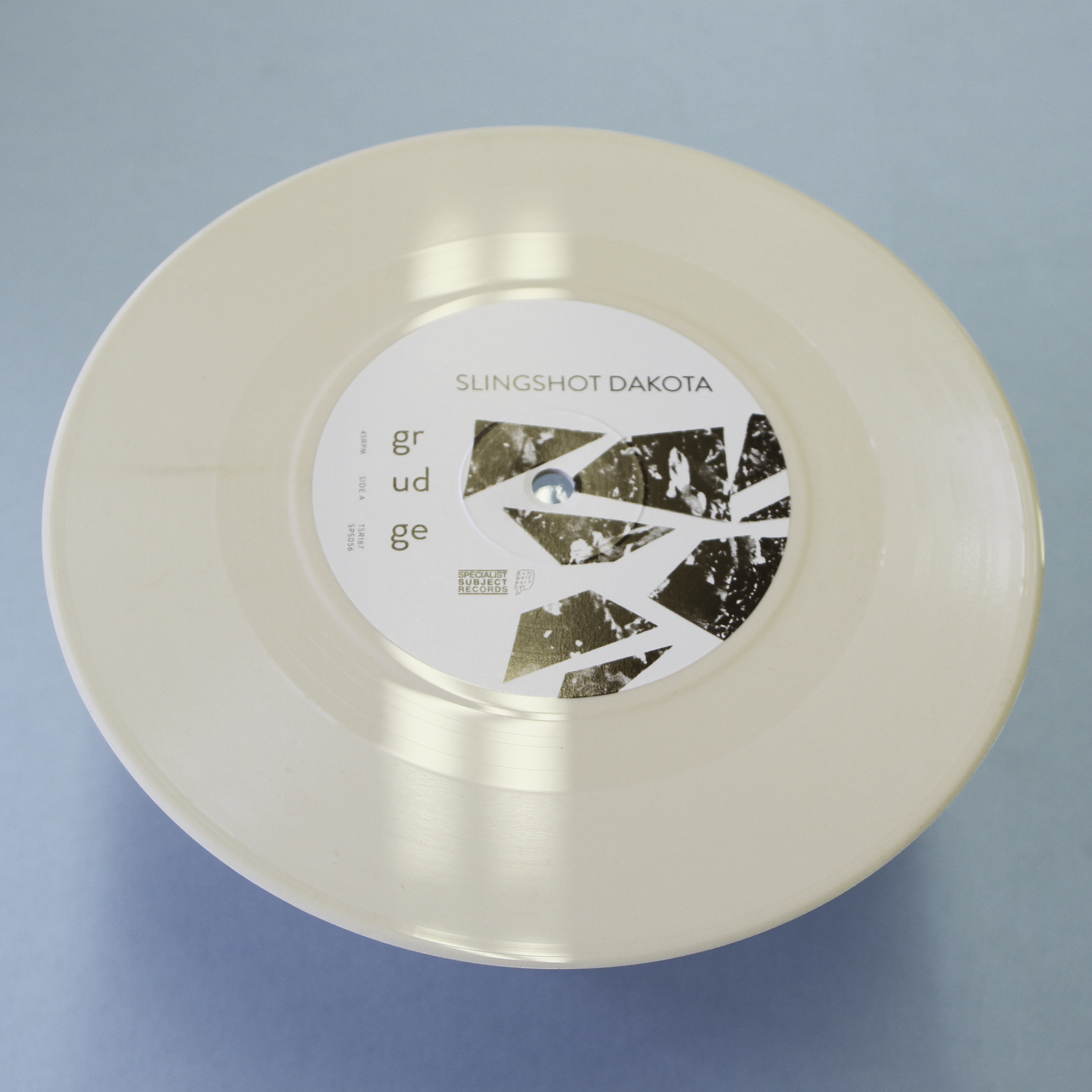 Product shots of Slingshot Dakota - Broken