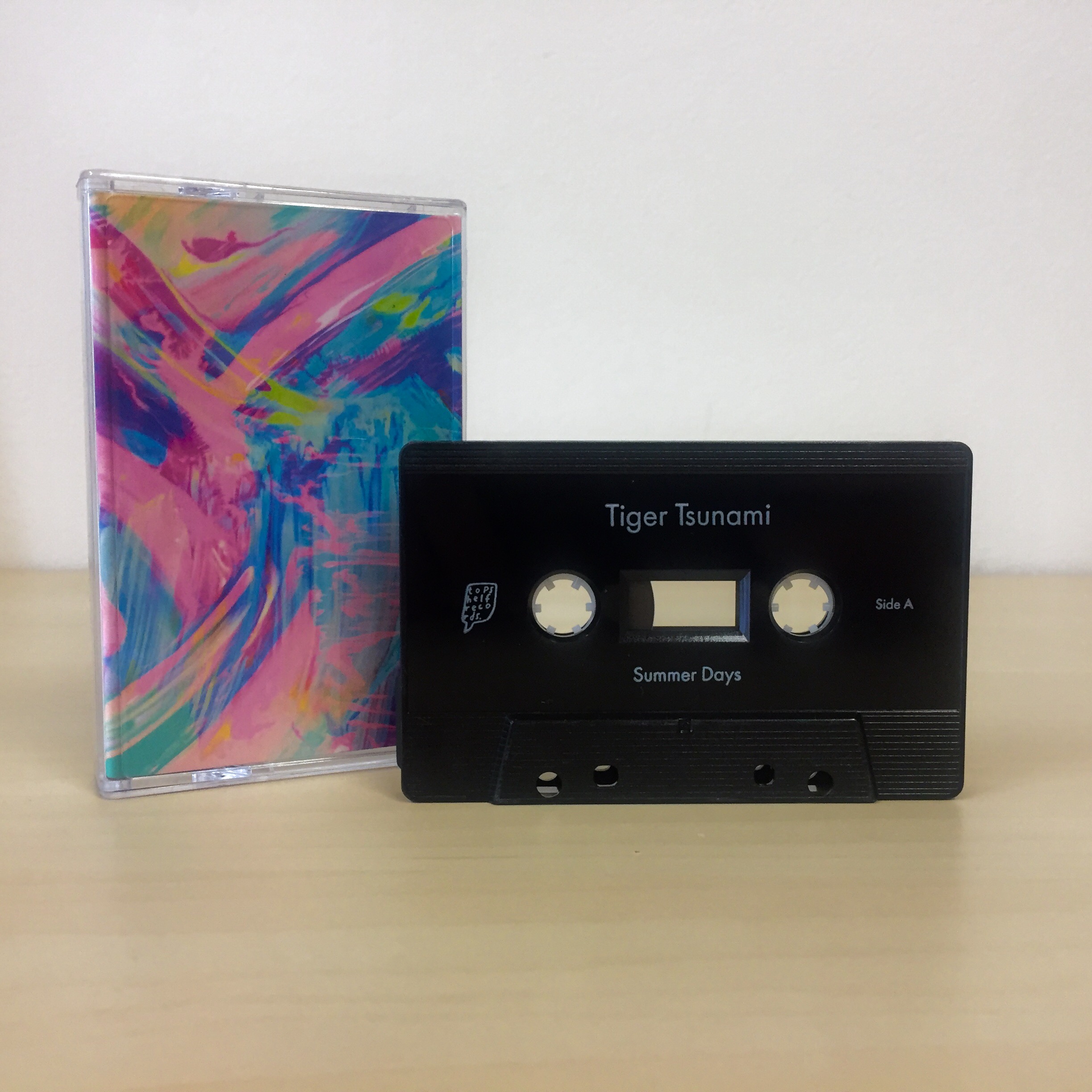 Product shots of Tiger Tsunami - Summer Days / Sanremo