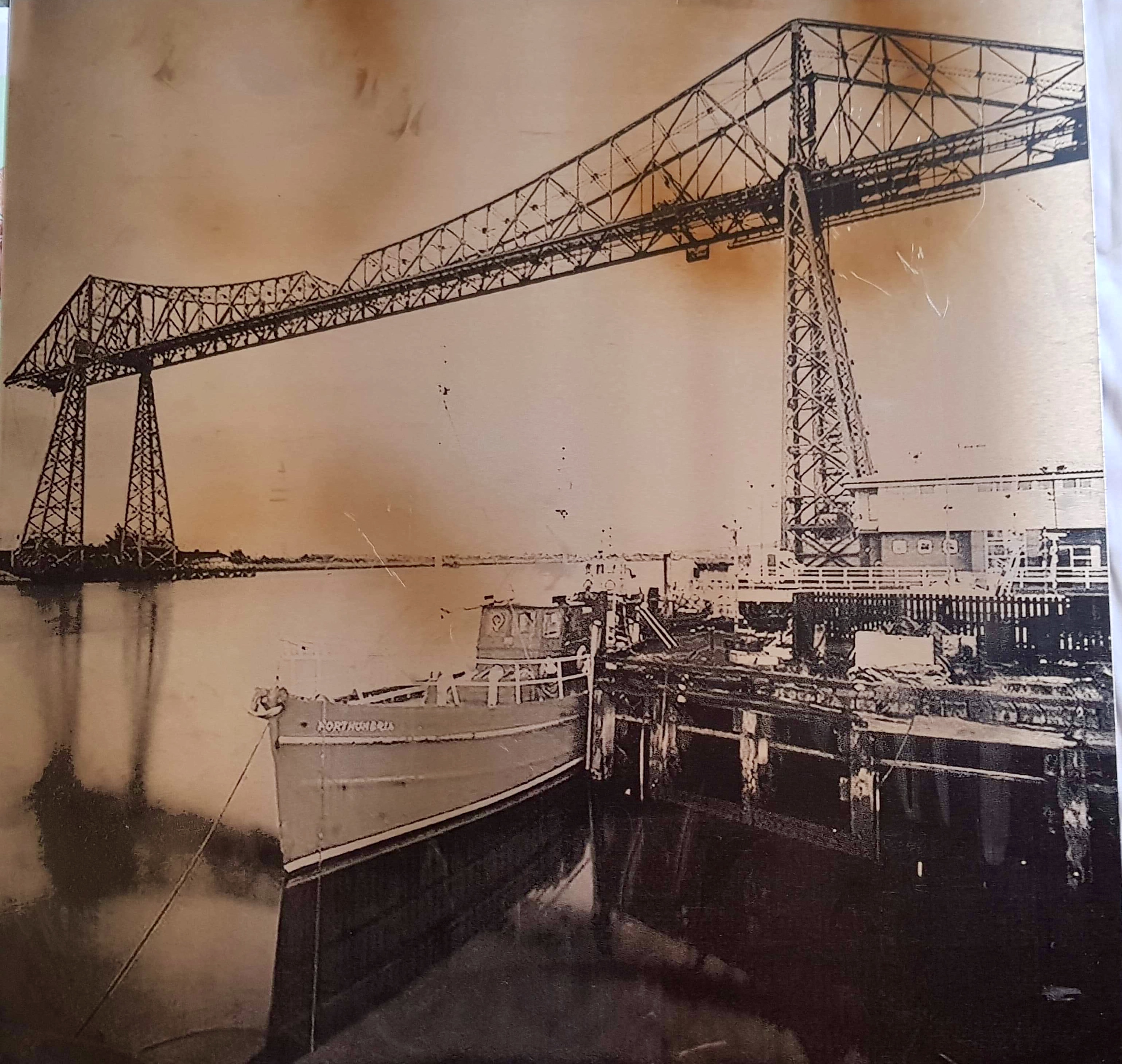 Transporter bridge 500 x500 stainless steel art
