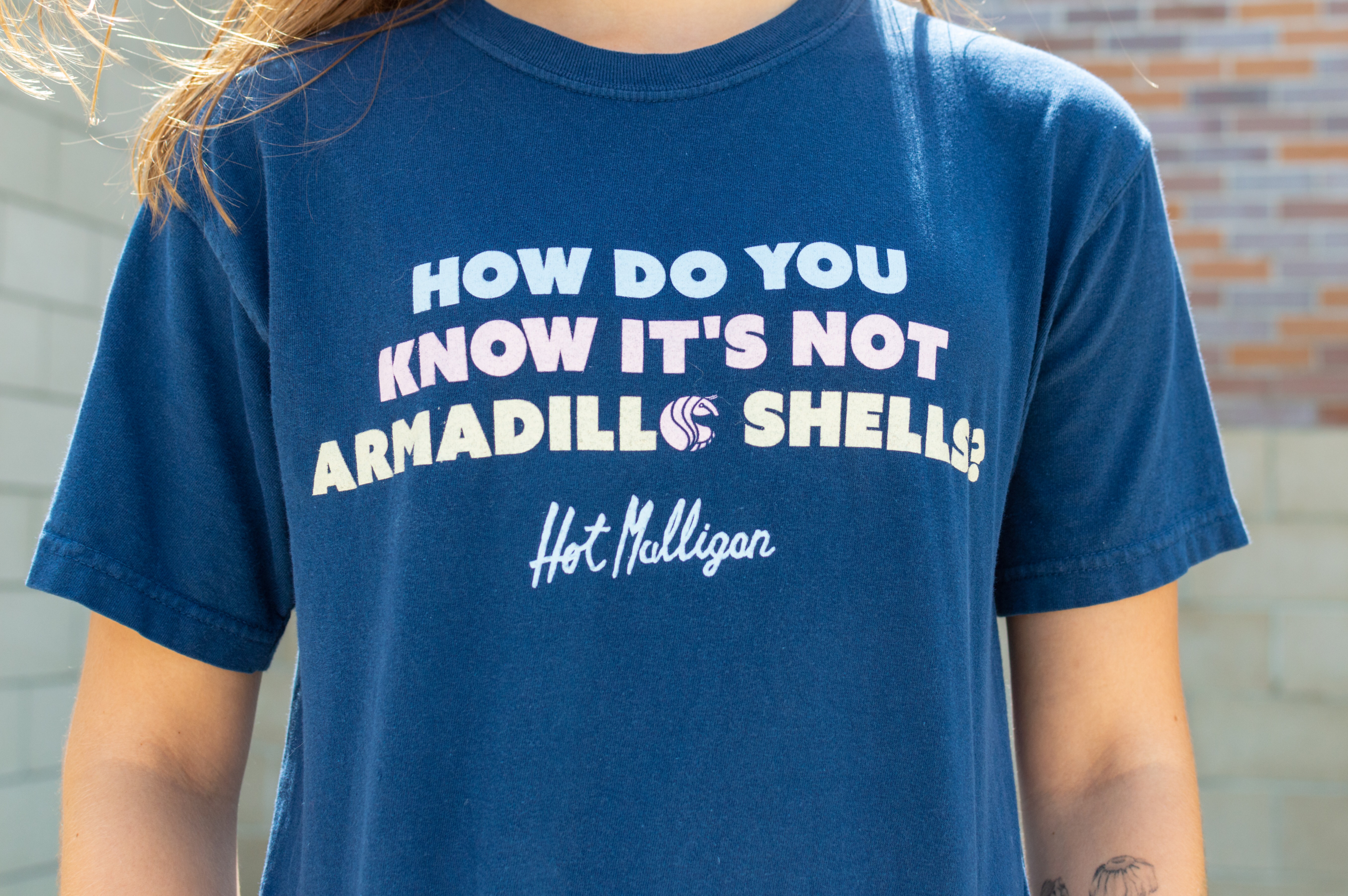 Hot Mulligan - Shells Tee - Navy