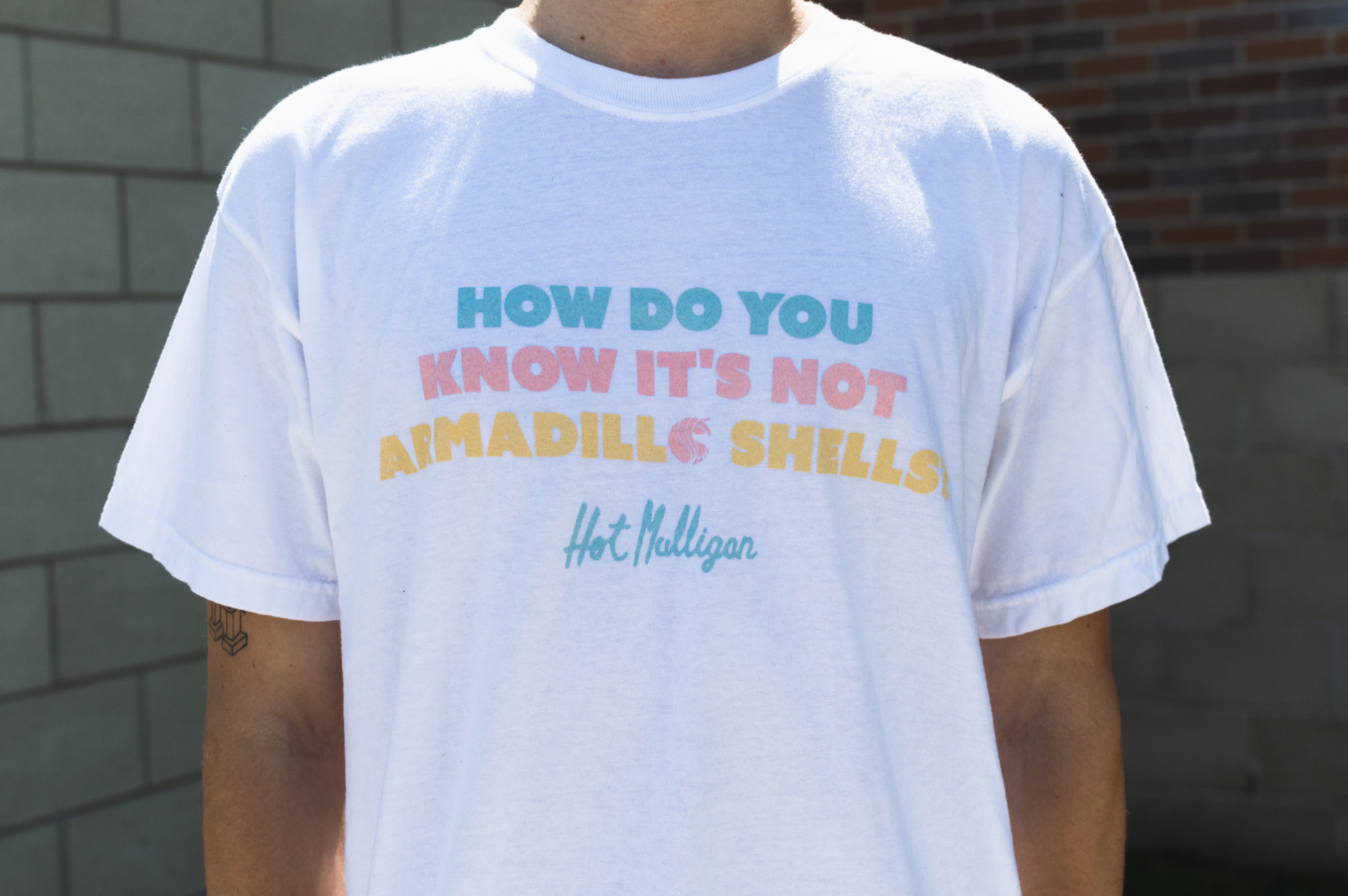 Hot Mulligan - Shells Tee - White
