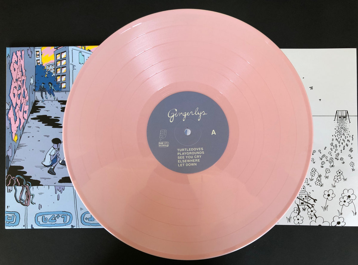 Product shots of Gingerlys - S/T