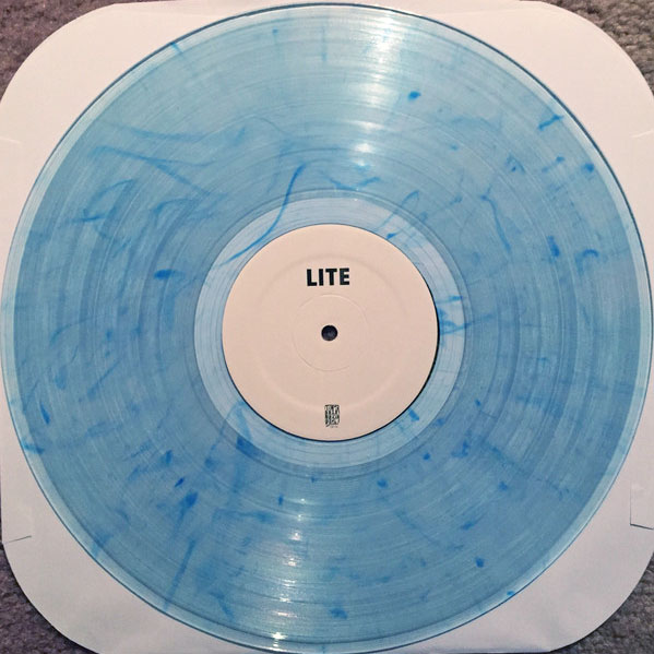 Product shots of LITE - Installation