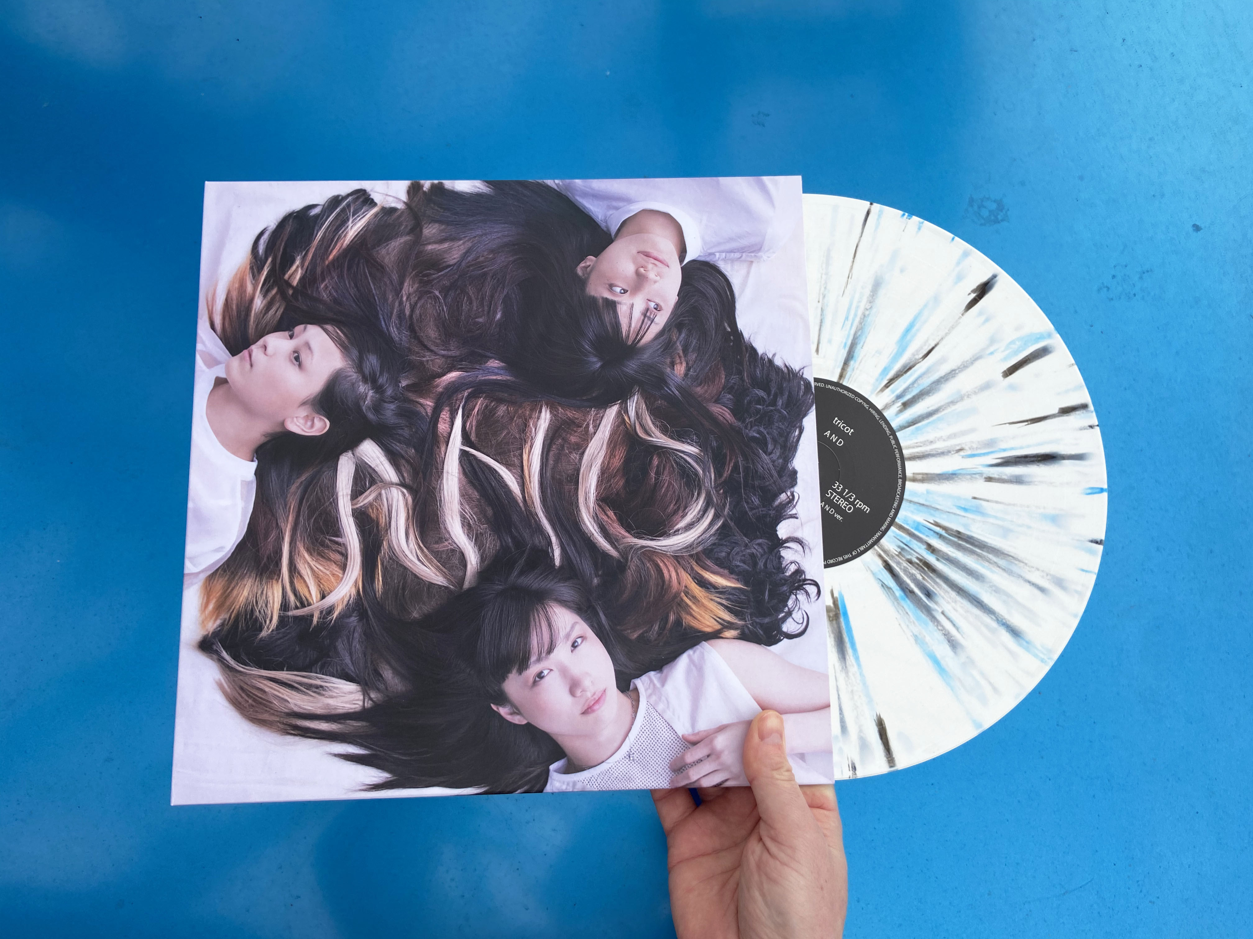 Product shots of tricot - A N D