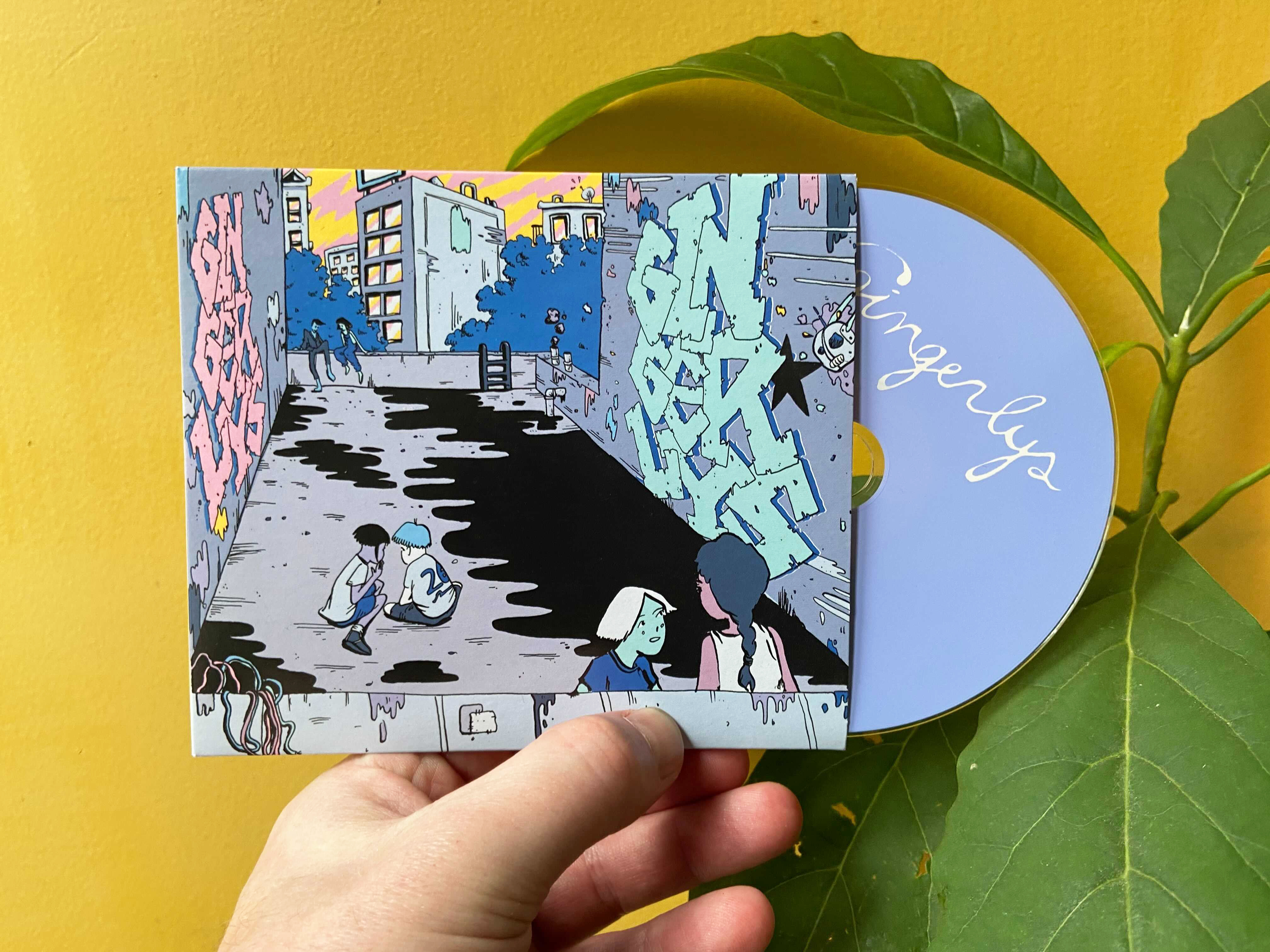 Product shots of Gingerlys - S/T