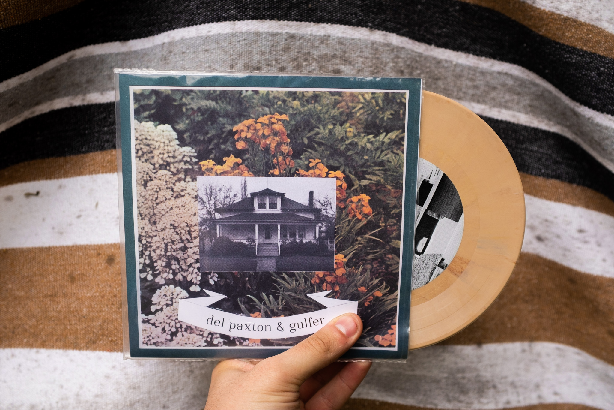 Product shots of Del Paxton / Gulfer - Split