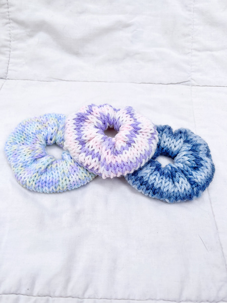 Knitted Medium Scrunchies