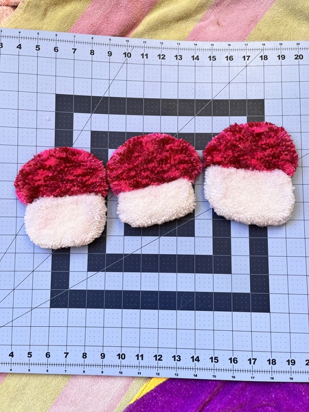 Valentines Mushroom Mug Rugs