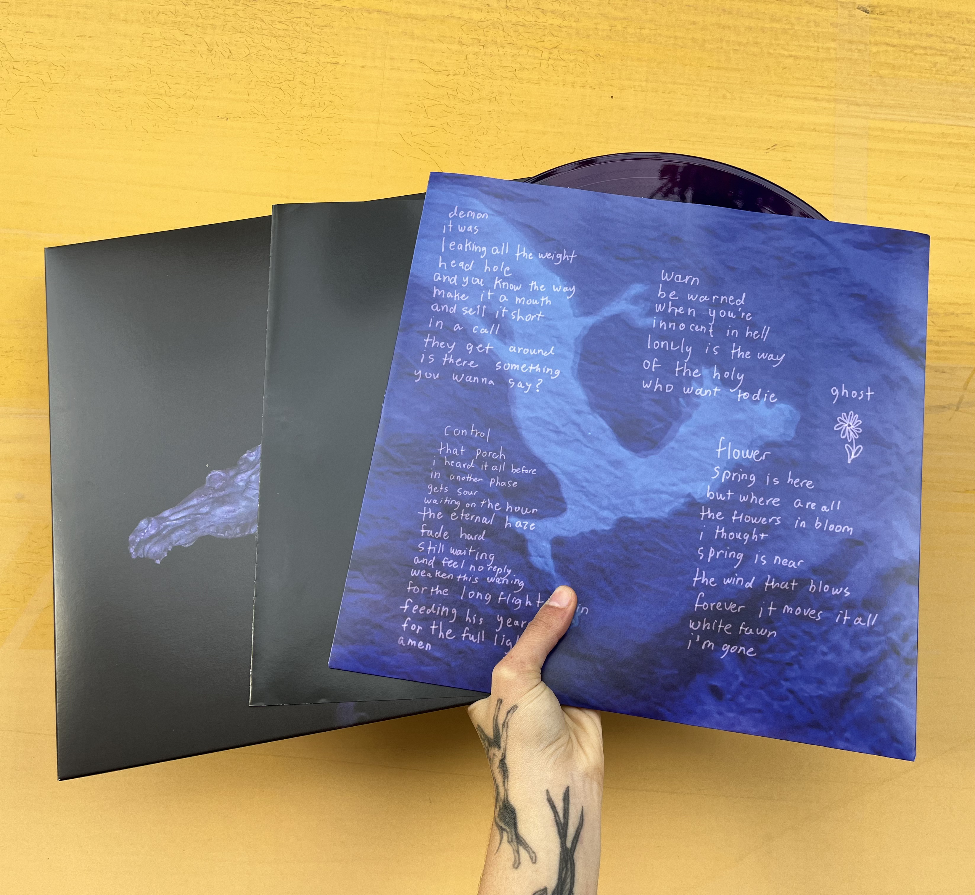 Product shots of blue smiley - ok