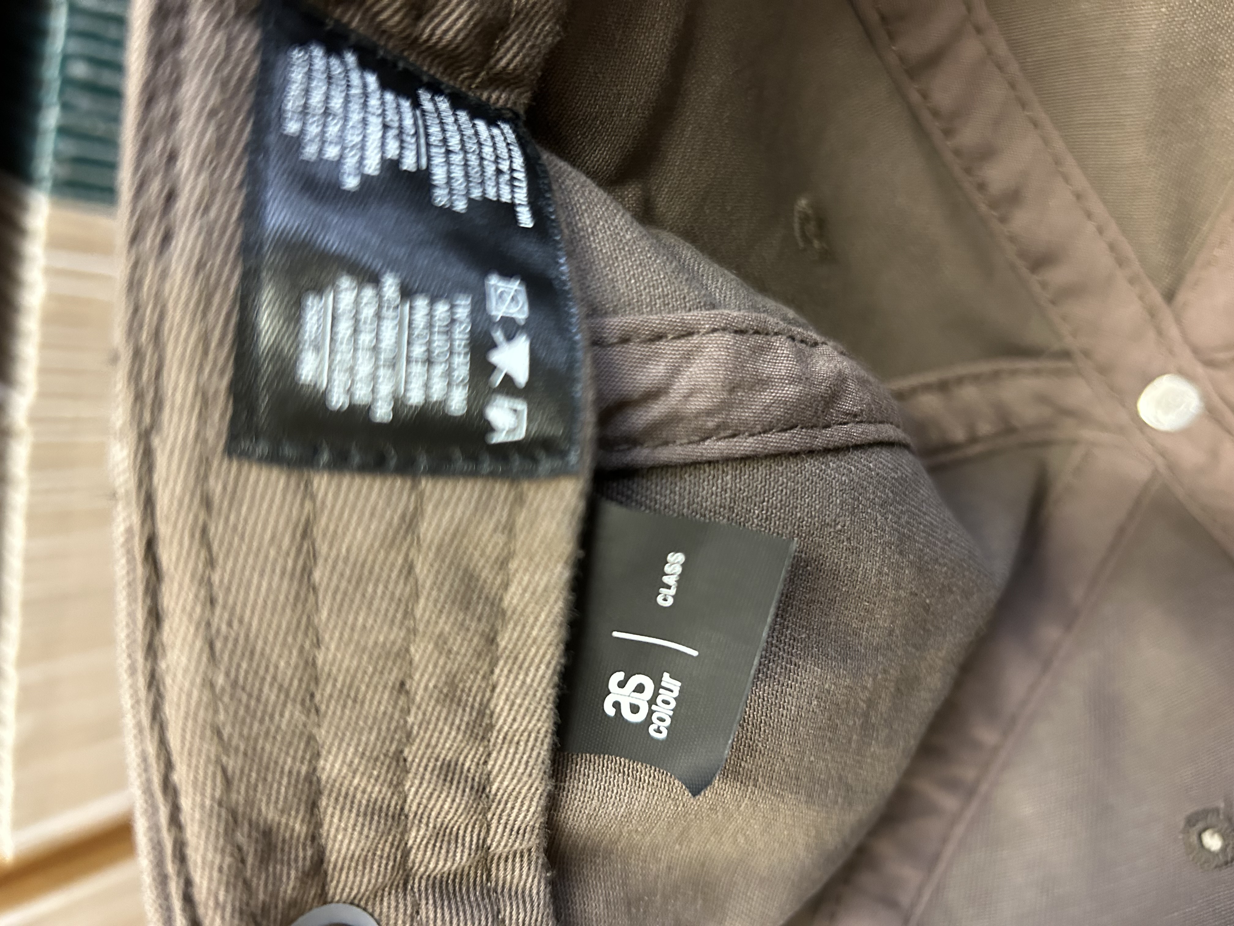 Product shots of Elephant Gym - Beige Hat