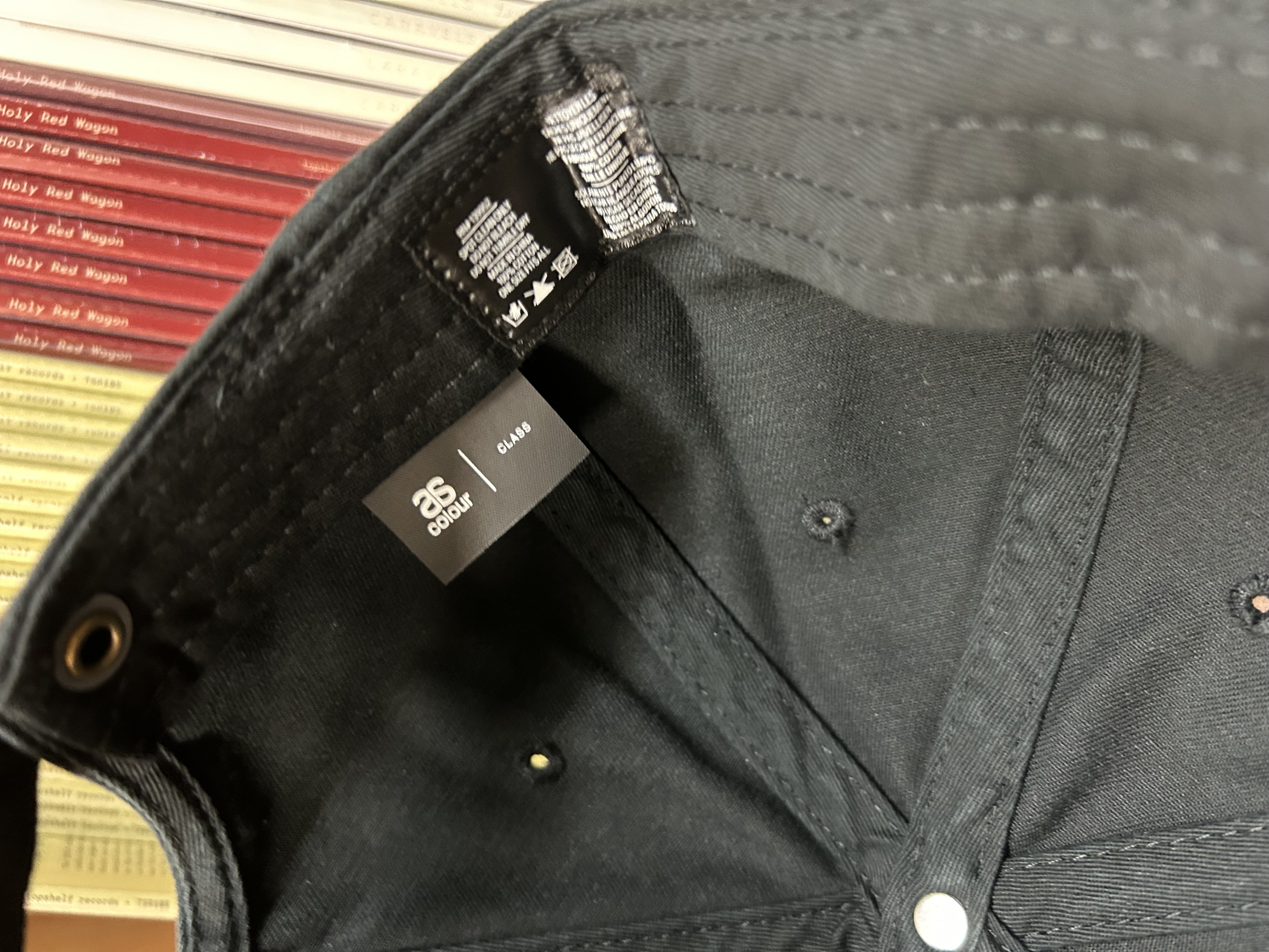 Product shots of Elephant Gym - Black Hat