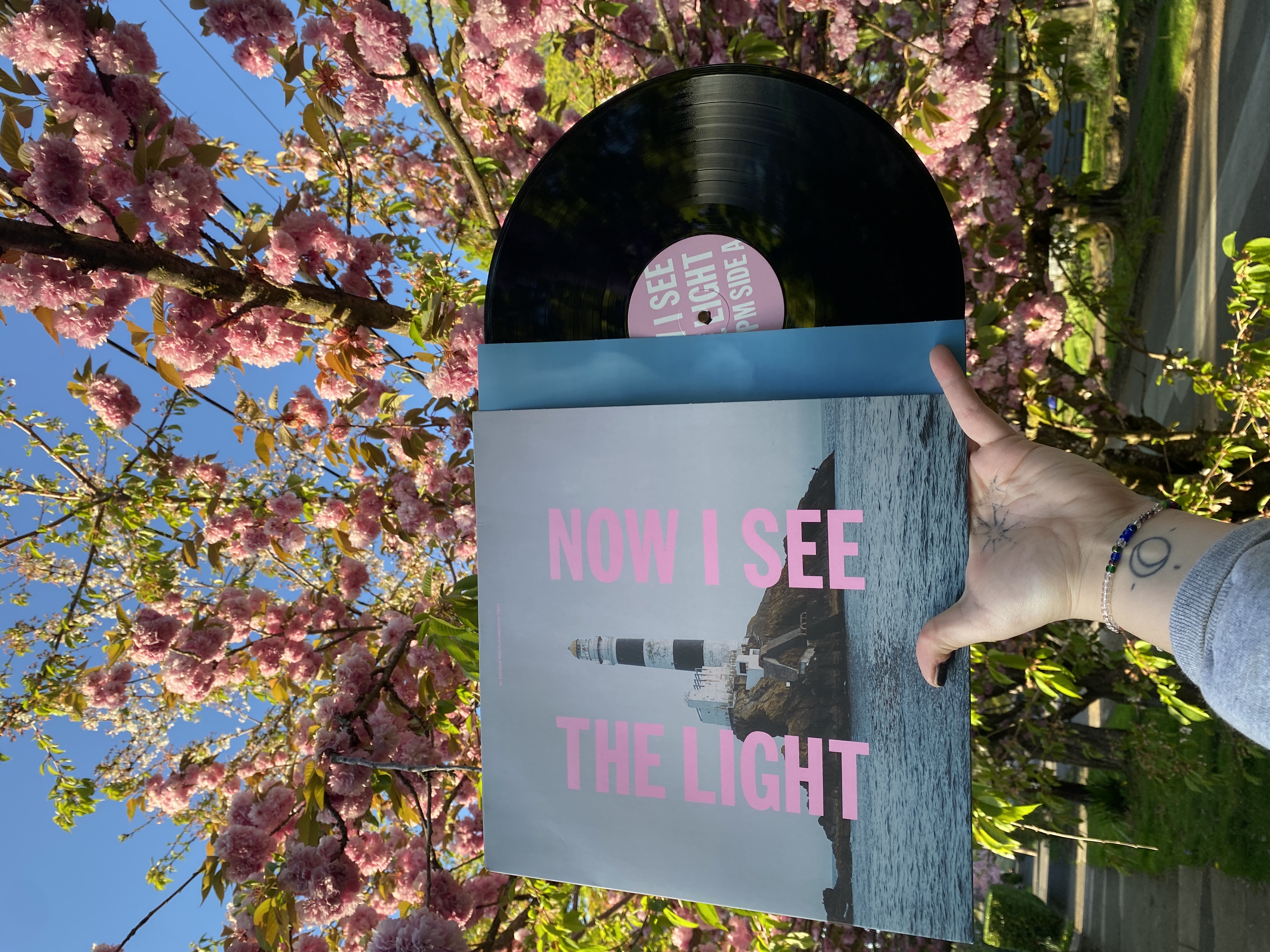 Product shots of toe - NOW I SEE THE LIGHT