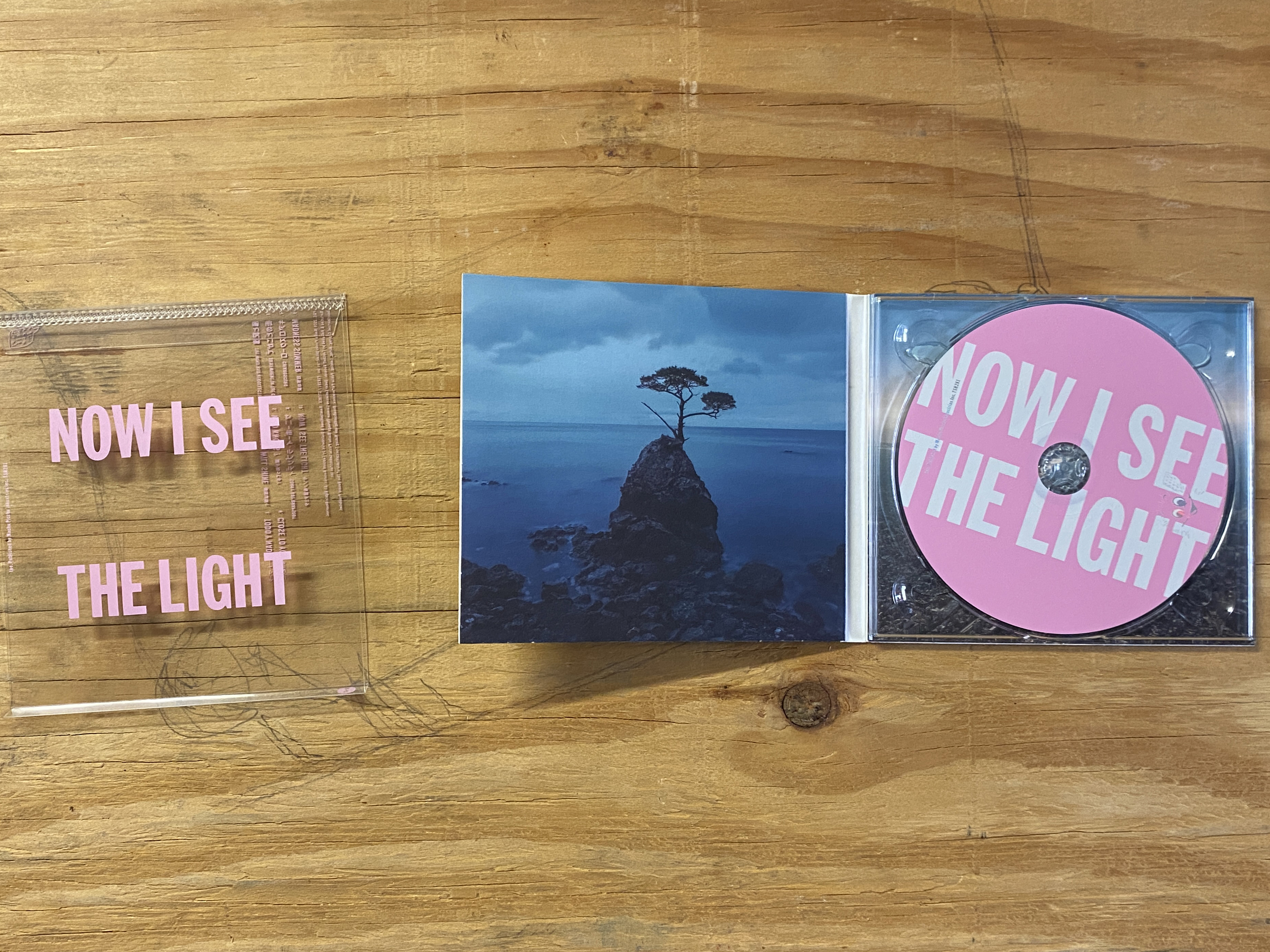 Product shots of toe - NOW I SEE THE LIGHT