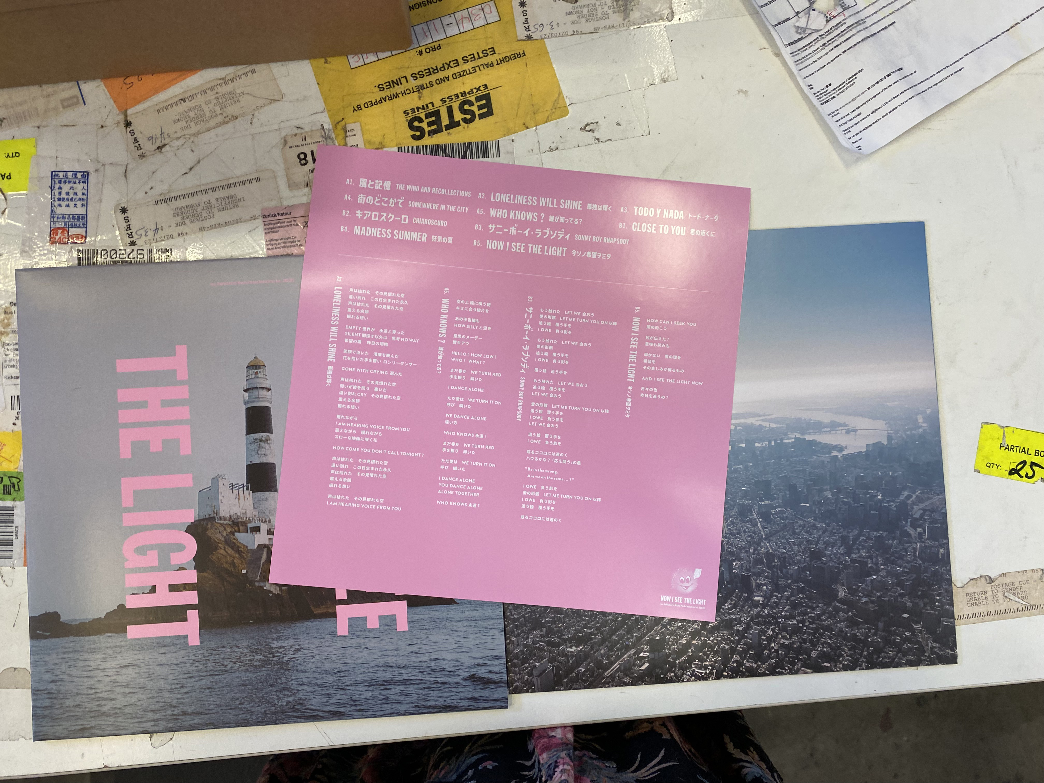 Product shots of toe - NOW I SEE THE LIGHT