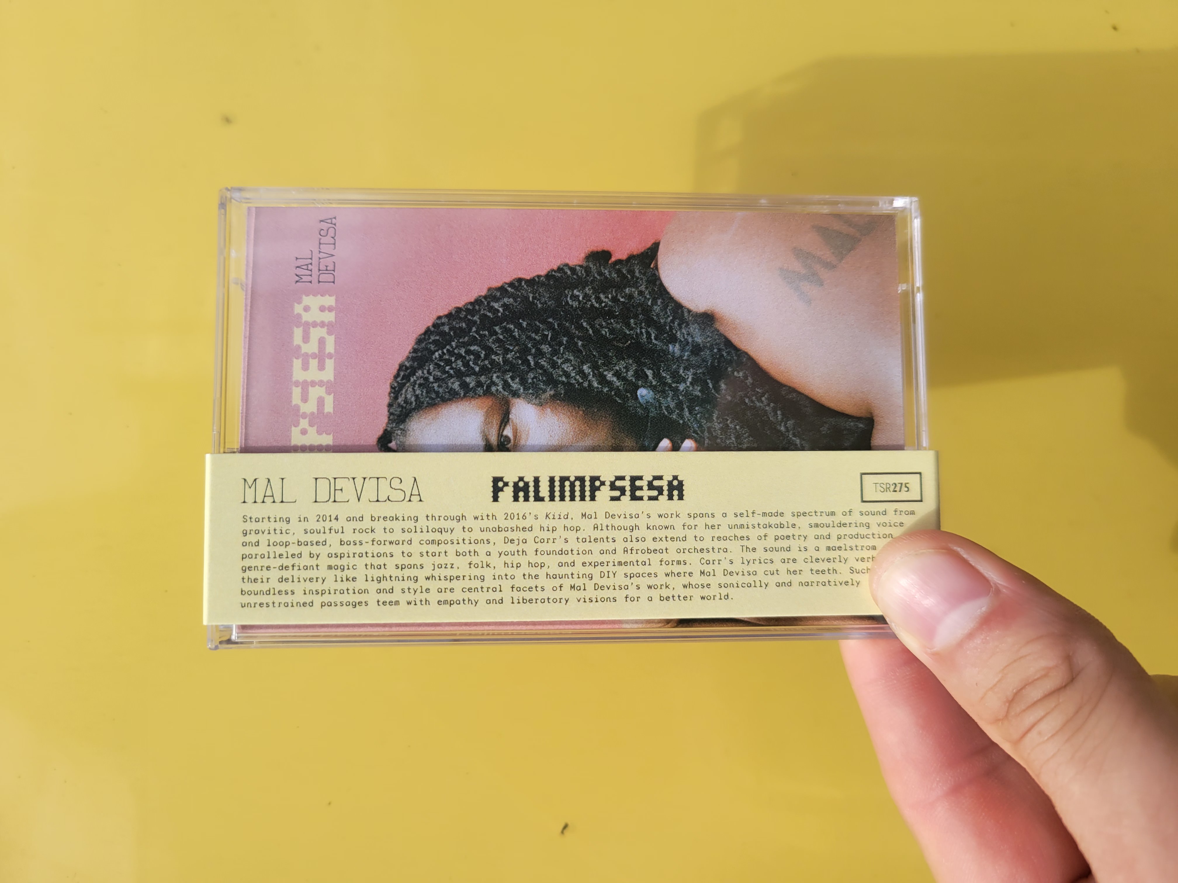 Product shots of Mal Devisa - Palimpsesa