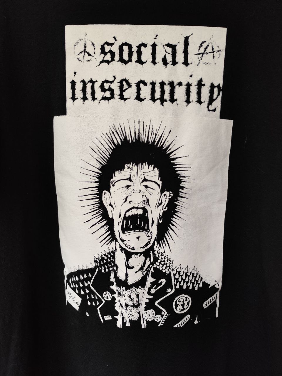 Social Insecurity T-Shirt (SECOND HAND)