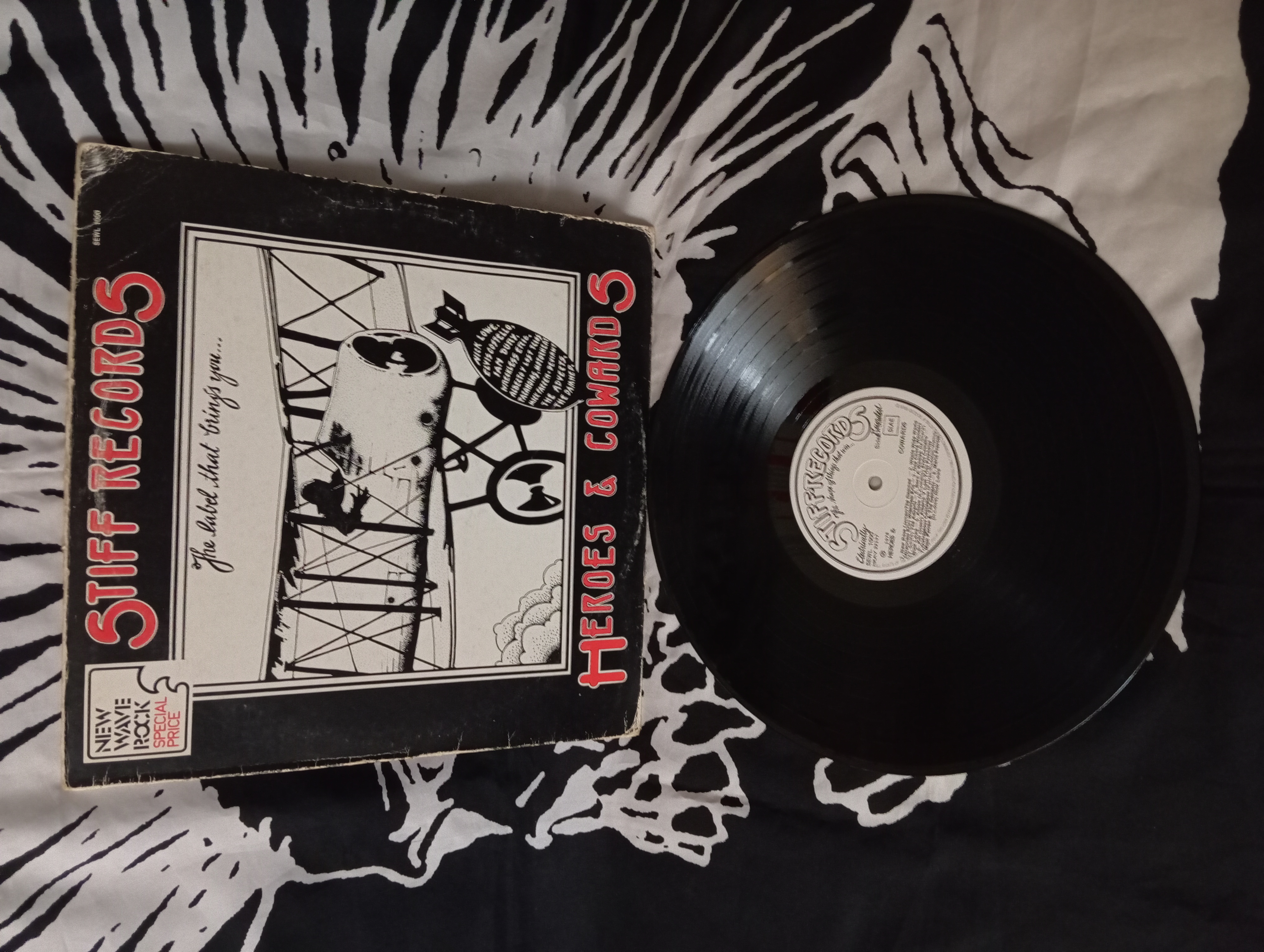V.A. - Heroes & Cowards (LP, Comp, 1978) (NM/VG)