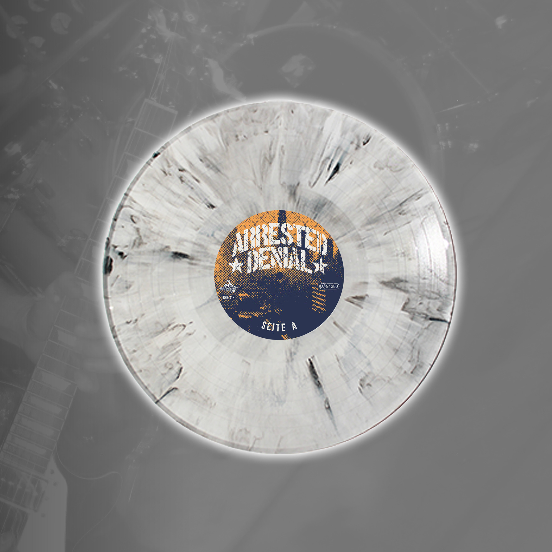 Nirgendwo Angekommen - Vinyl - Limited Edition + T-Shirt - BUNDLE (Pre-Order)