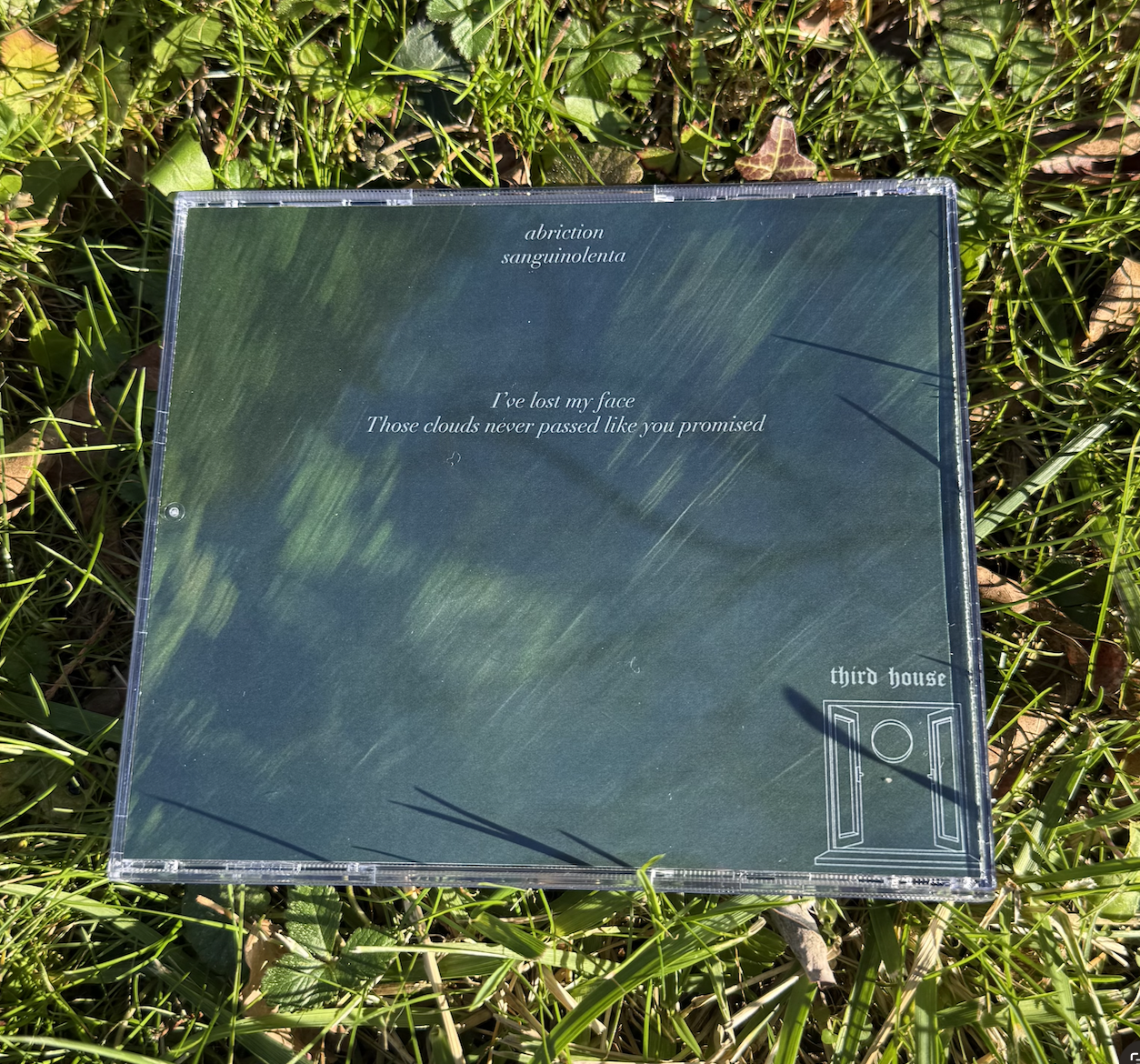 th76 Abriction / Sanguinolenta