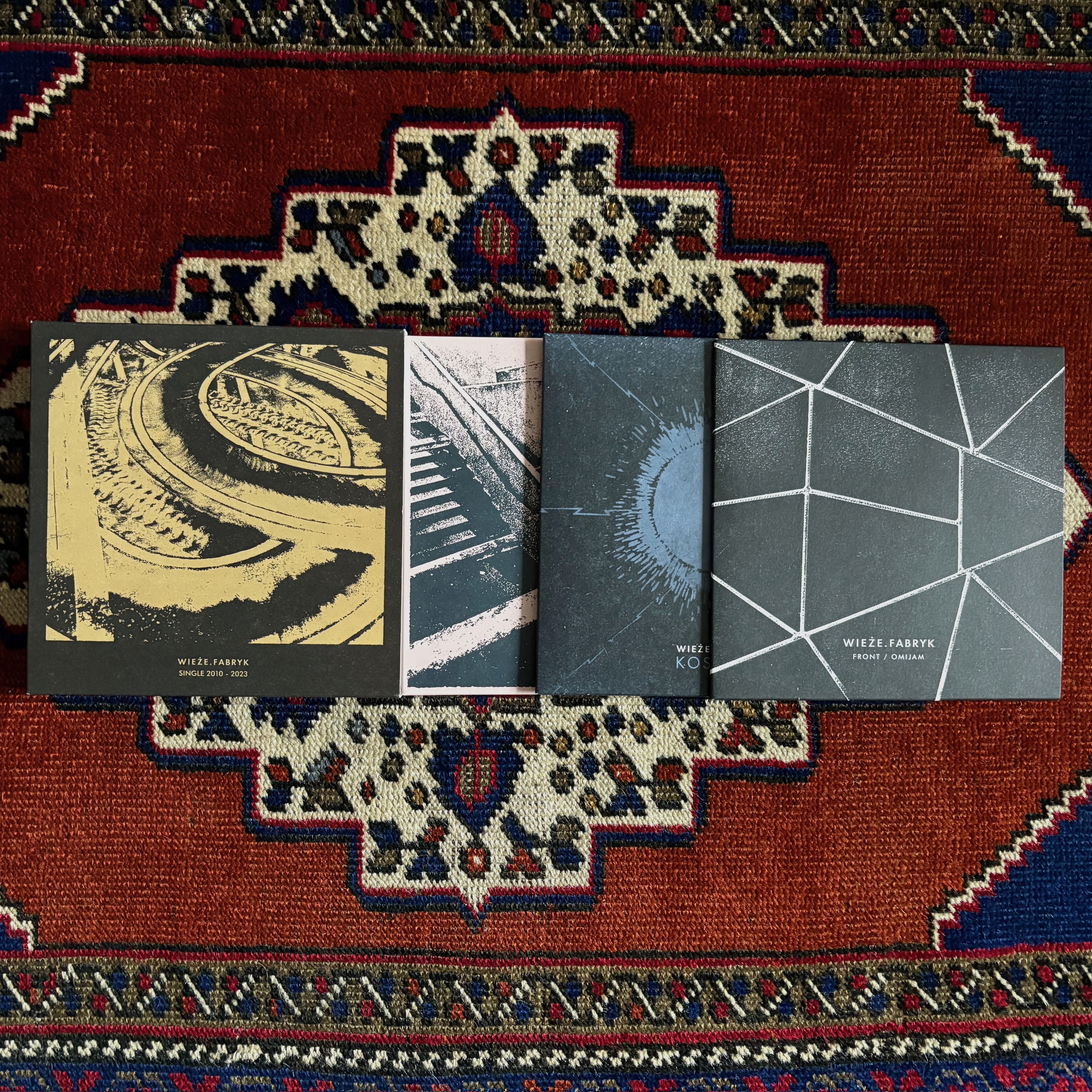 WIEŻE FABRYK – Single 2010 – 2023 Box EP (HASIOK RECORDS)