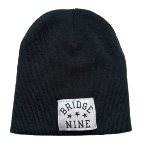 Bridge Nine cuffless Beanie (Black)