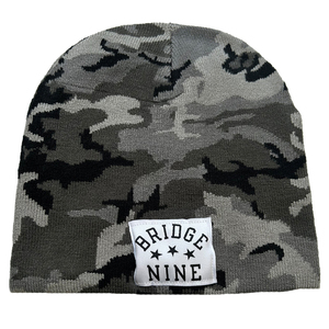 Bridge Nine cuffless Beanie (Gray Camo)