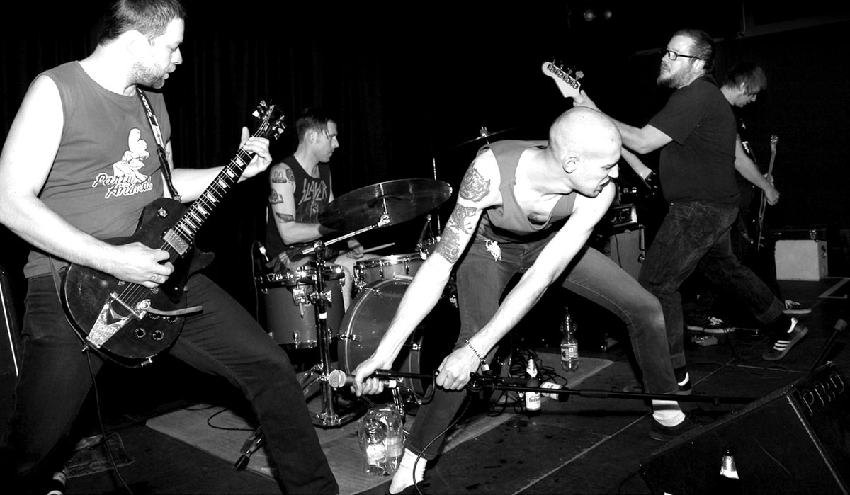 AUSGEBOMBT / NAKAM - Split EP - 7