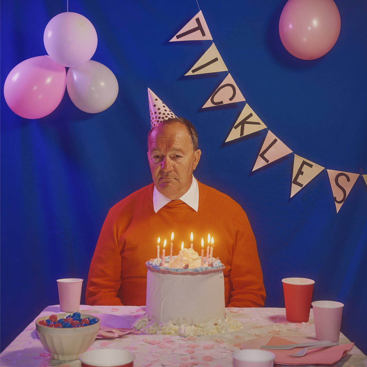 TICKLES - Sugar & Plastic Plates