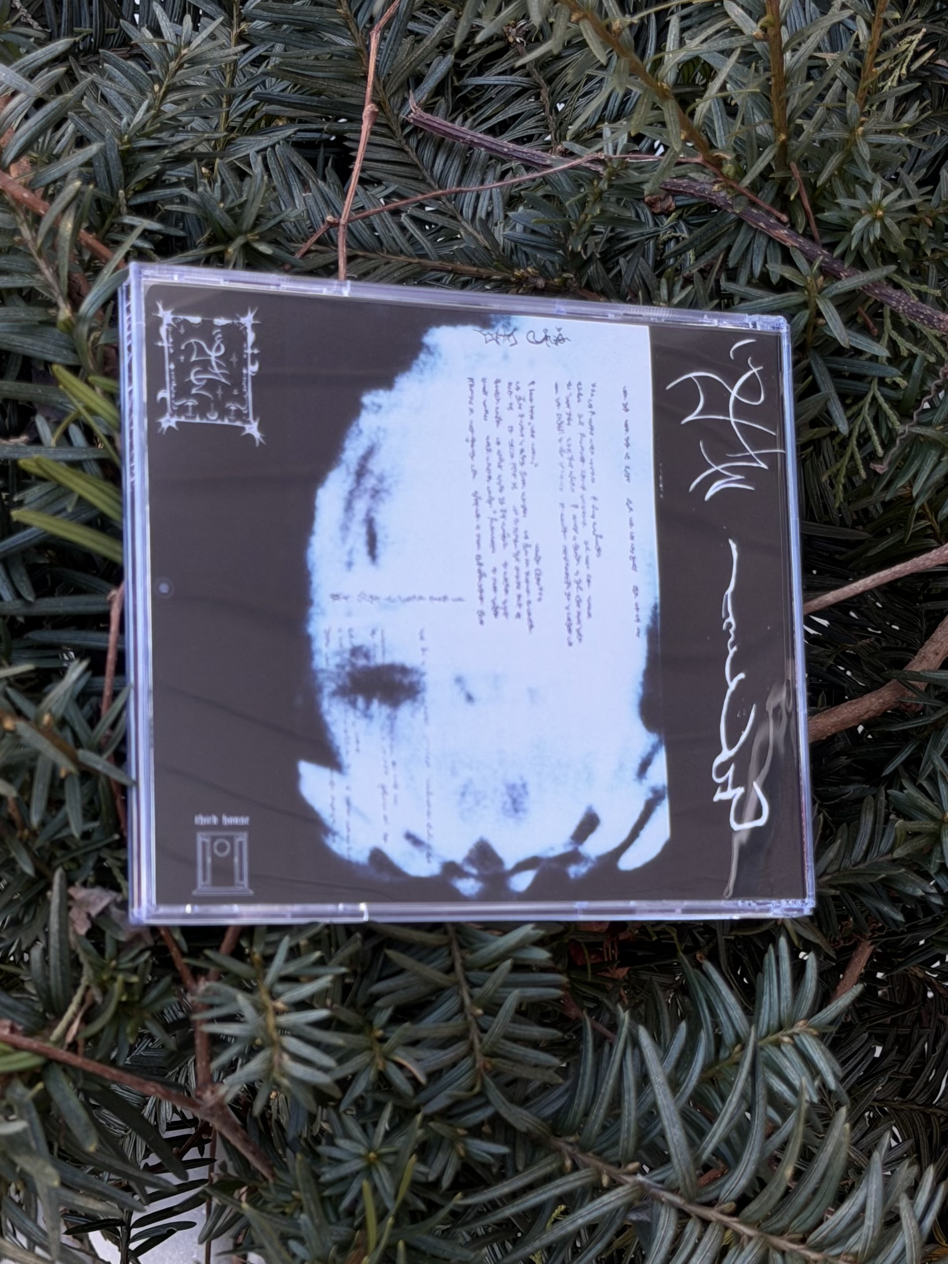 th84 Trhä / inagape