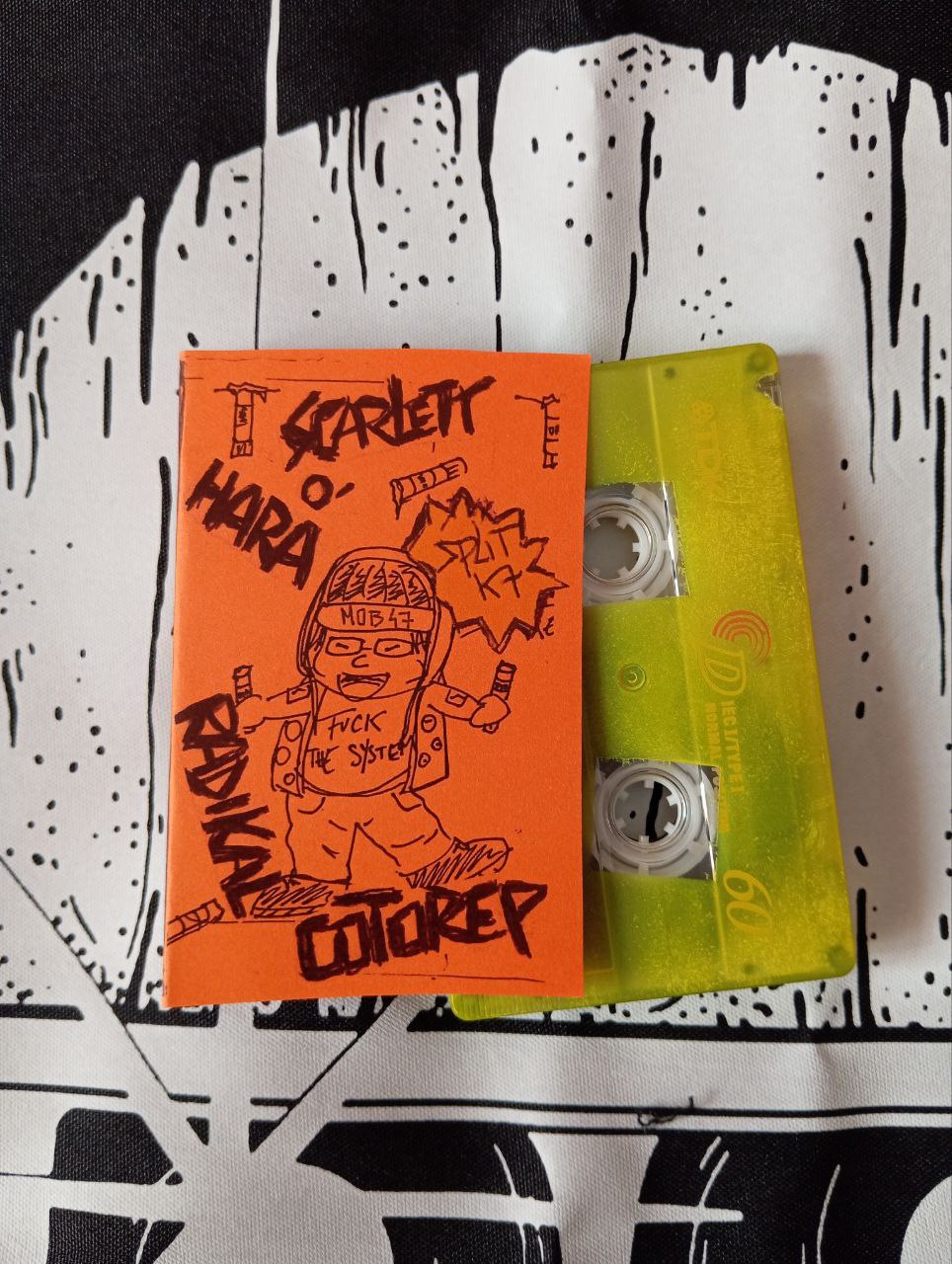 Scarlett O'Hara / Radikal Cotorep - split K7 (cs, 2025)