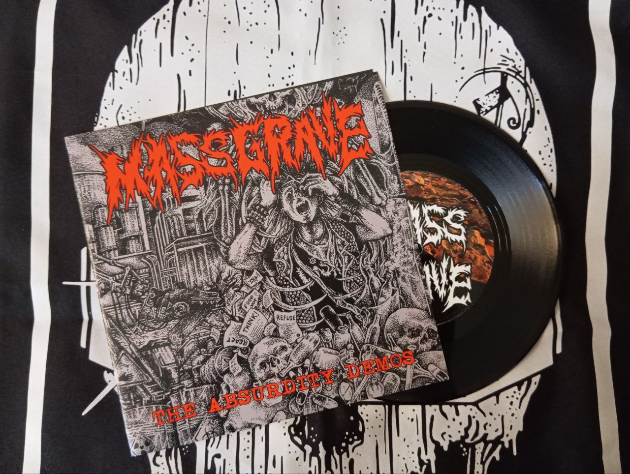 MassGrave / Seitan - The Absurdity Demos / Seitan (7