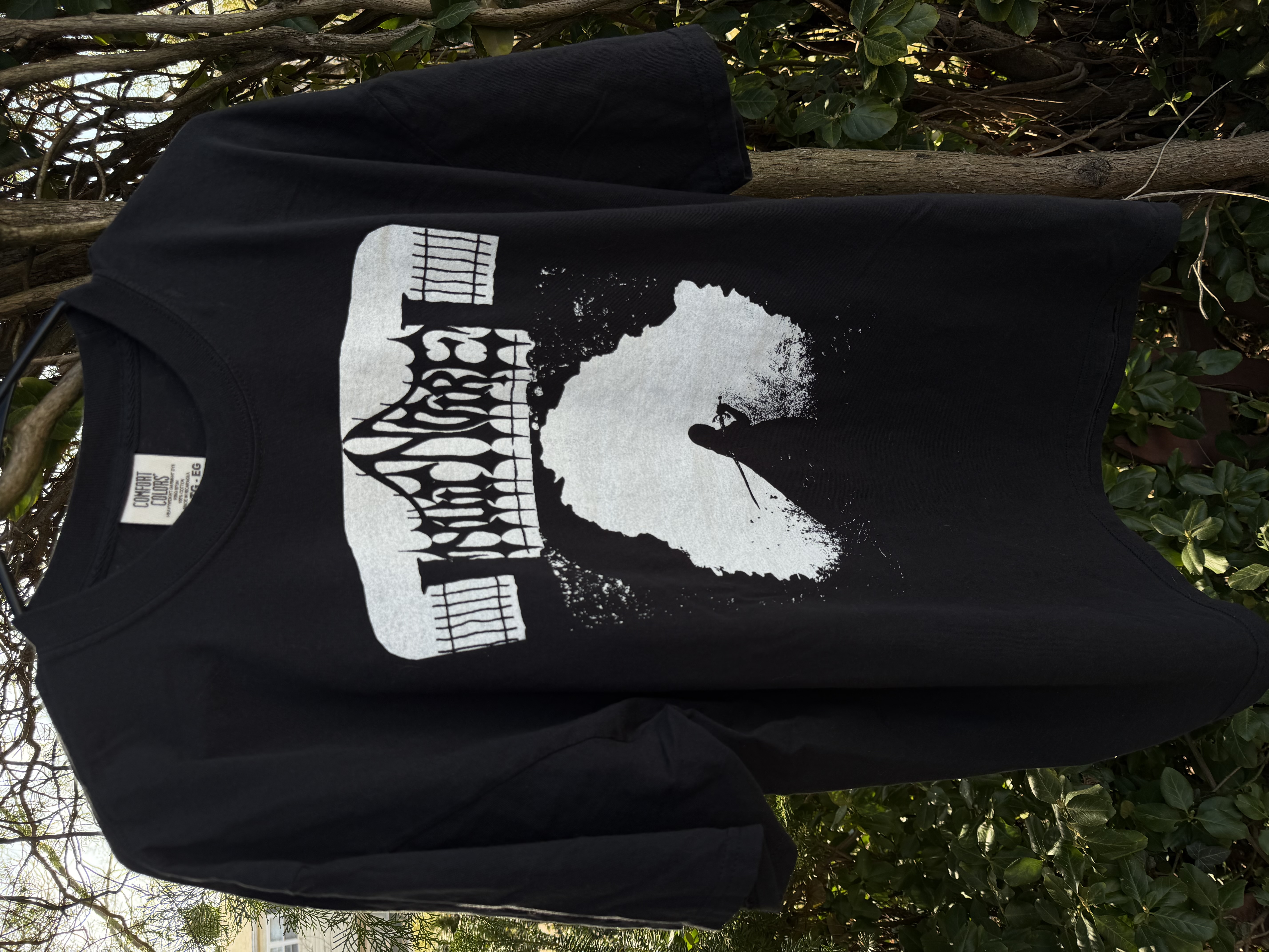 Nuit Noire sword tee