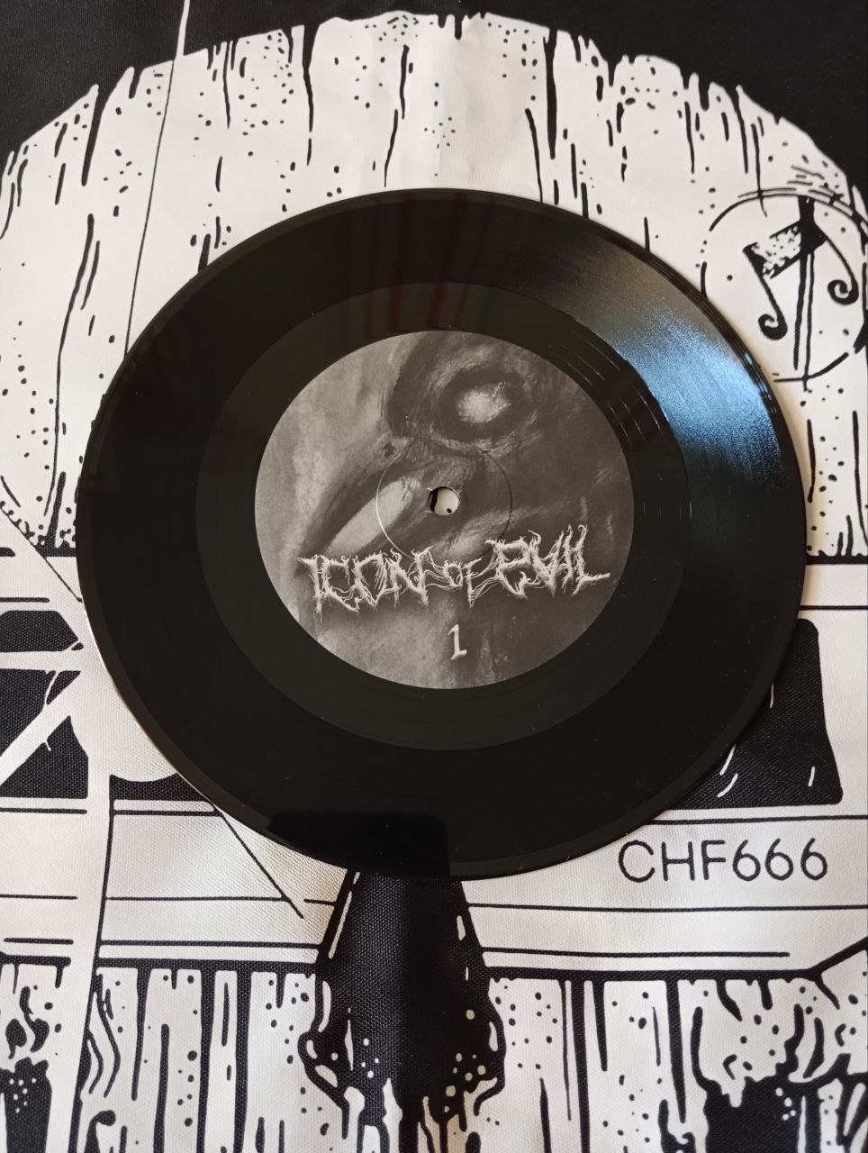 Icon Of Evil - s/t (7