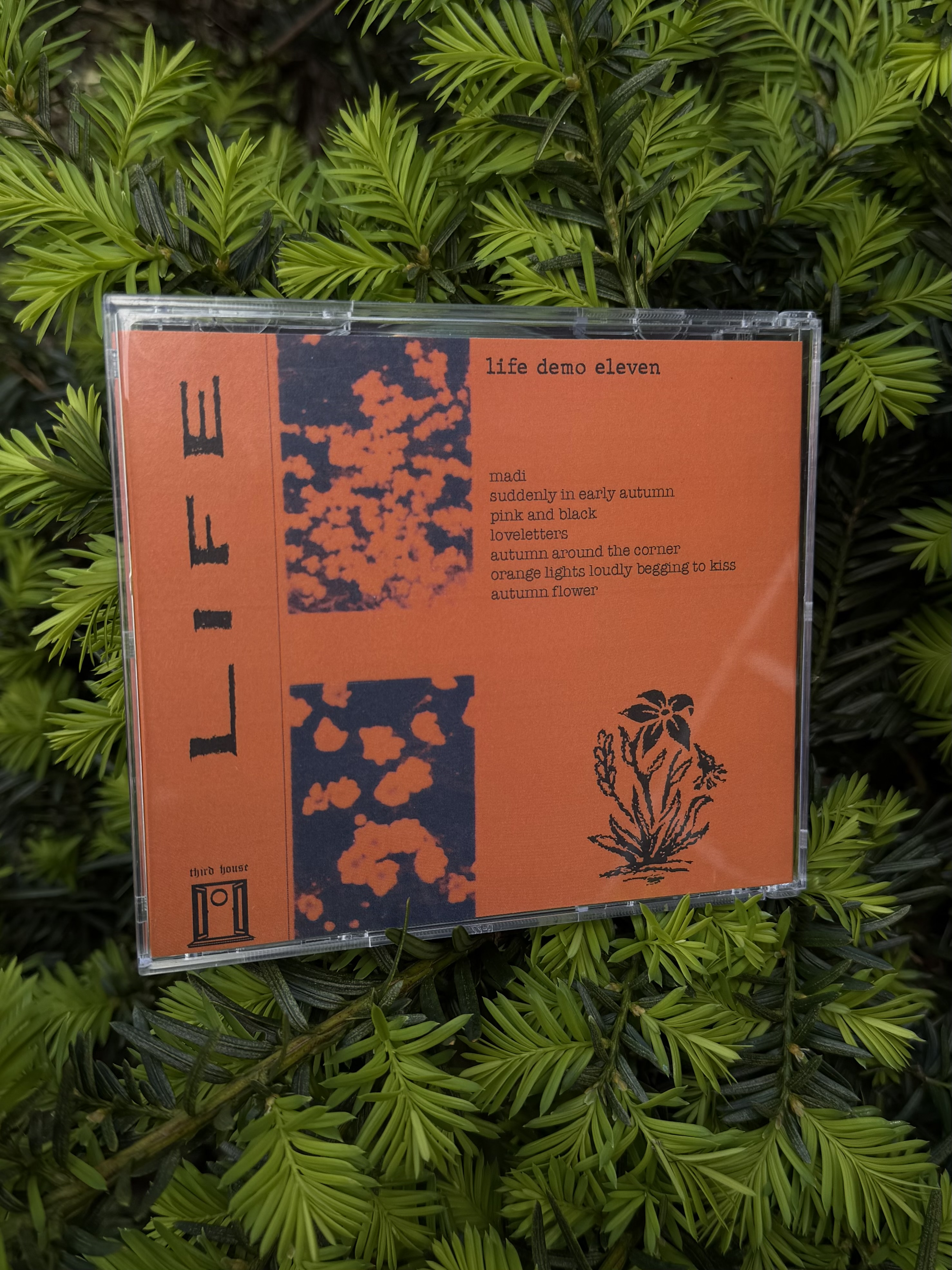 th102 life / demo eleven