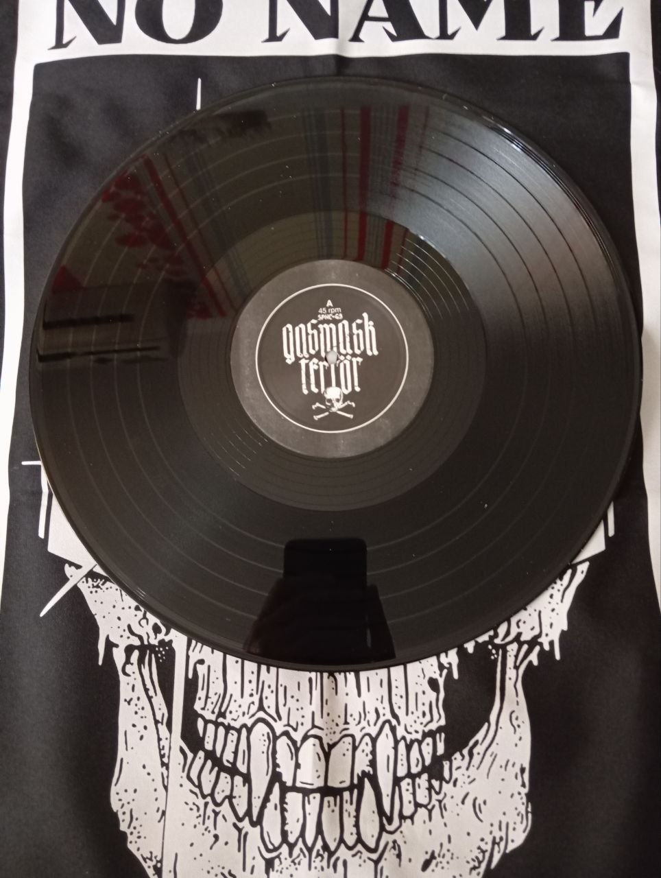 Gasmask Terror - Chape De Plomb (12